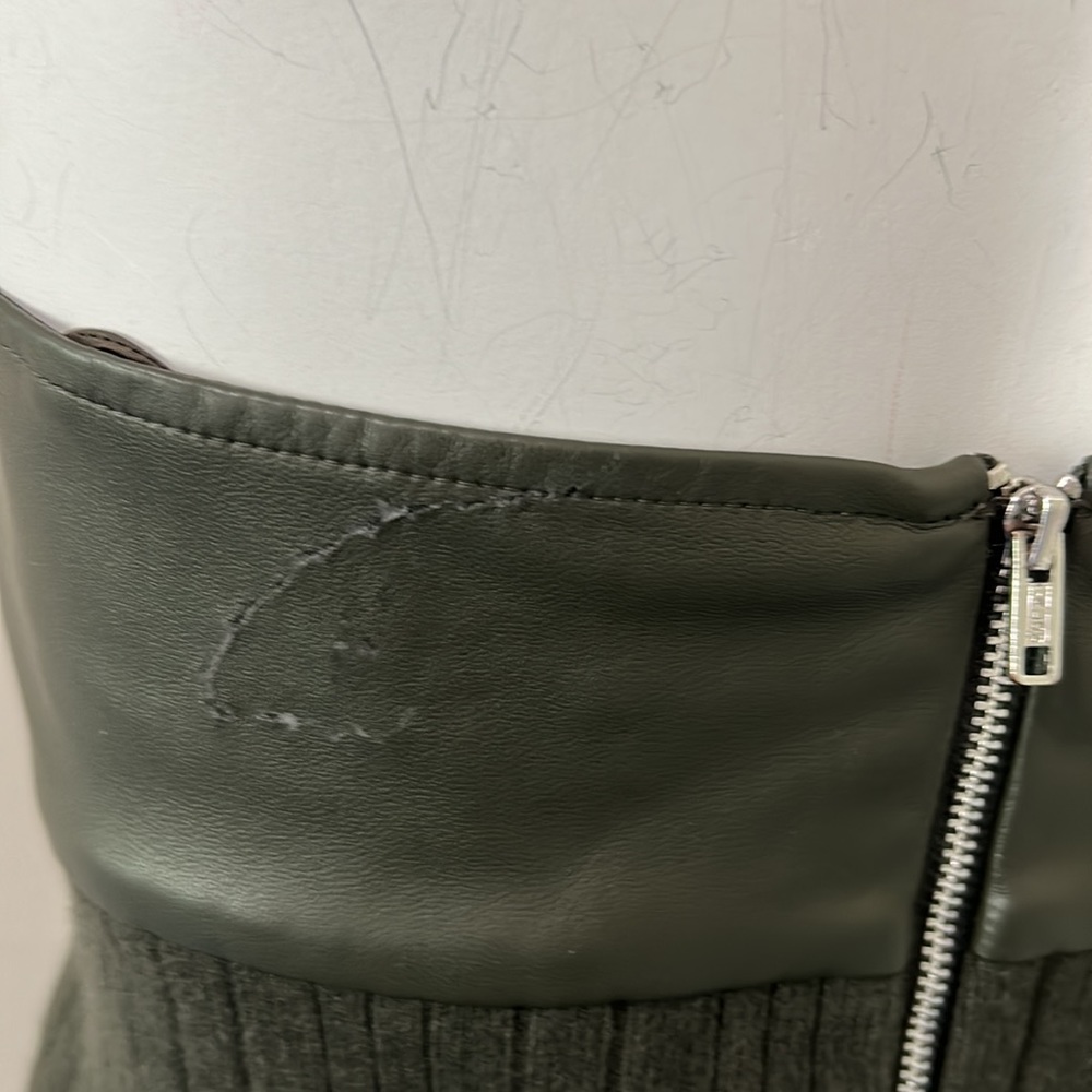 3.1 Phillip Lim Leather Alternative Halter Top Sz 2 Flaw - Picture 11 of 14
